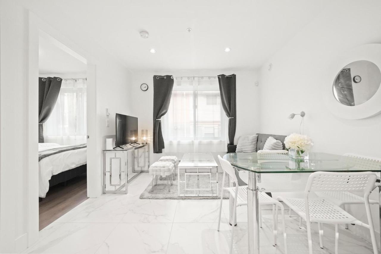Entire New Cozy And Modern 2-Storey House Vancouver Exterior photo